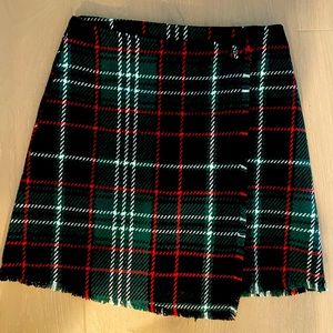 GB girls size 12, Girls plaid wool skirt (worn once)